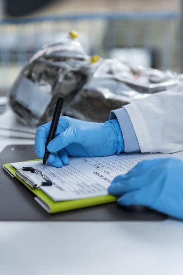 Comment les marques de produits de beauté naturels peuvent-elles utiliser le marketing digital pour mettre en avant leurs certifications ?